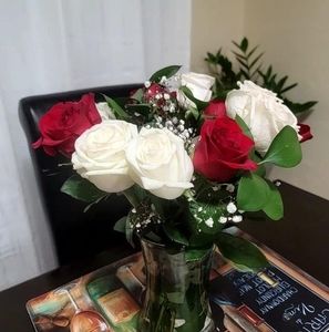 Meet your Posher, Santos